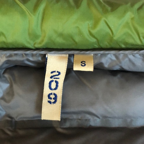 ❄️ NEW WITHOUT TAGS Green Down Vest - Brand 209 ❄️ - Picture 3 of 4